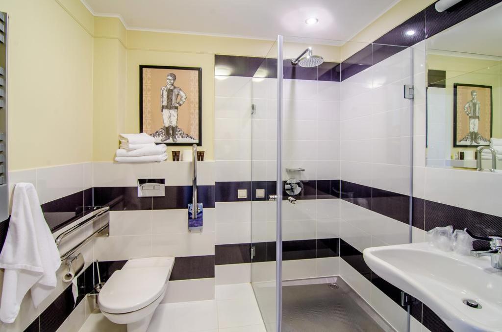 Korona Hotel Ostroleka  ภายนอก รูปภาพ