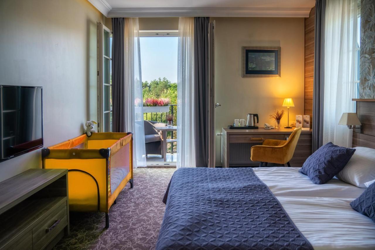 Korona Hotel Ostroleka  ภายนอก รูปภาพ